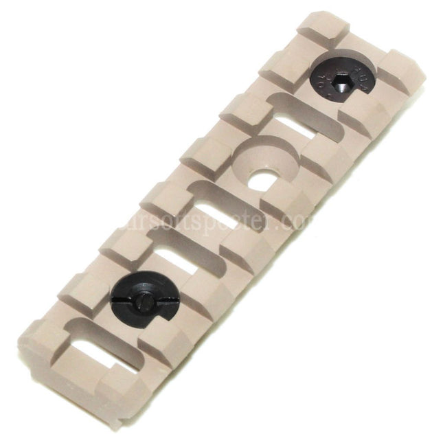 Section de rail 20 mm 5KU B-2U 7 fentes avec vis pour systèmes de montage M-LOK